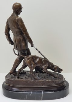 bronzen beeld hunter bloedhond  bloodhound jager 