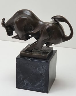 surrealistische stier Taurus Salvador Dali bronzen bull bronze on marble