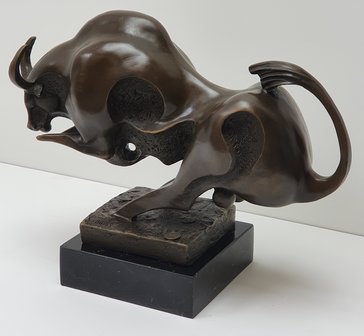 surrealistische stier Taurus Salvador Dali bronzen bull