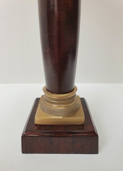 metaal messing Tabacco voet Stout Verlichting met ecru velour kap Eichholtz 2