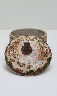 decoratie potje rond  voor sieraden zeep ringen met messing knopje