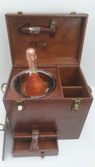 leren luxe box champagne koeler in cognac kleur met messing details 