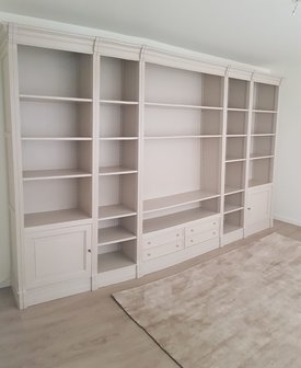 Maatwerk boekenkasten met tv inbouw