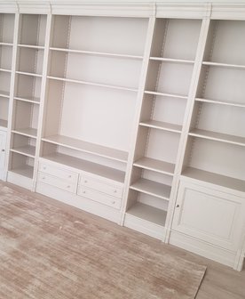 Maatwerk boekenkasten met tv inbouw