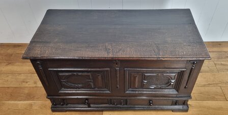 antieke Hollandse kist met 2 laden massief eikenhout