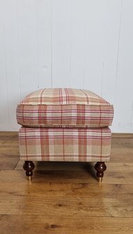 Foot stool Hocker