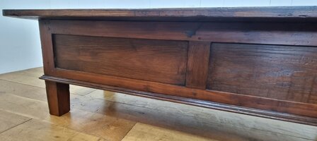Antieke tafel    salontafel model met 2 diepe laden