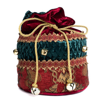 giftbac bordeaux rood velours met gouden koord details en bellen