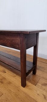 VERKOCHR  VERKOCHT   Oude mooie sidetable / wandtafel eiken