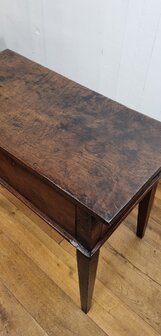 Antieke Spaanse wandtafel