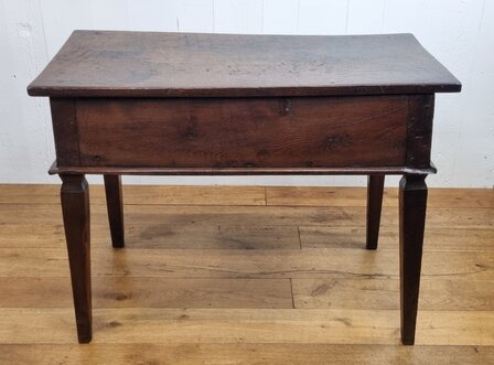 Antieke Spaanse wandtafel