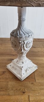 Replica bijzet tafel op ornament