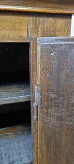 antieke spinde kast 