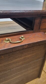 Engelse antiek-replica salon tafel