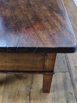 Antieke kleine salontafel 