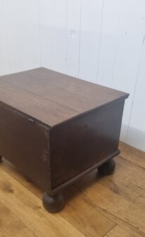Verkocht  Verkocht  Antiek kist