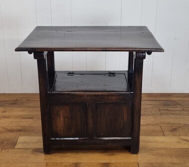authentieke antieke eiken monks chair / table / storage