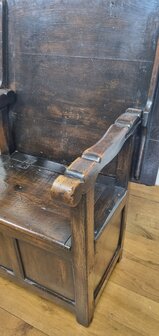 authentieke antieke eiken monks chair / table / storage