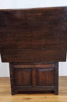 authentieke antieke eiken monks chair / table / storage