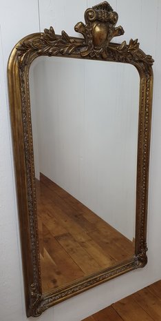 Franse spiegel  antique look met ornamenten  Brocante barok kuif