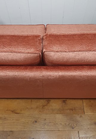 3 zits sofa met paisley patroon in velour roest koraal rood kleur