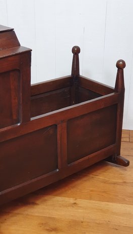 Antieke wieg massief eiken