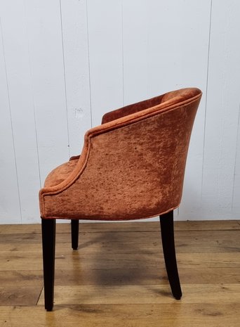 Luxe eetkamerfauteuil met laag ronde rug model Kusters