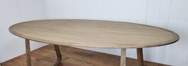 Eetkamer tafel Ovaal naturel rustiek massief eikenhout 230 x 110cm