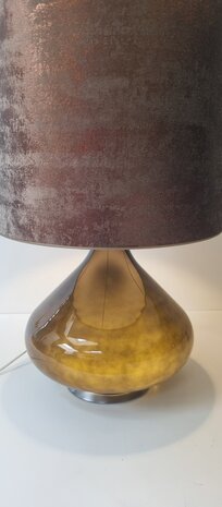 tafellamp glazenvoet met verlichting van binnen en koker lampenkap
