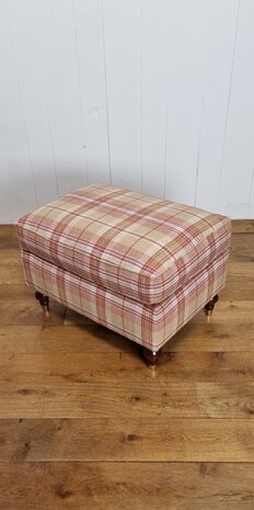 Foot stool Hocker