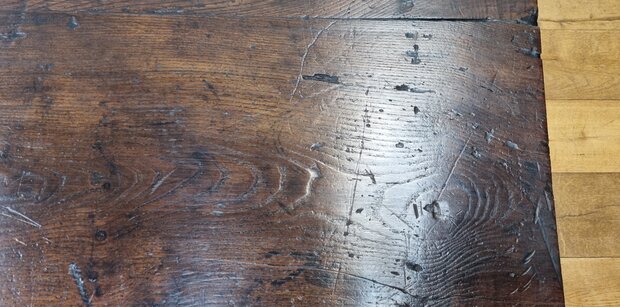 VERKOCHT  VERKOCHT  Antieke rustieke Spaanse salontafel met laden