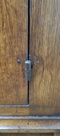 VERKOCHT  VERKOCHT  Antiek mooi klein Limburgs spinde kastje