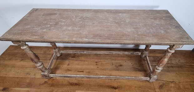 Franse Wandtafel met Baluster poten