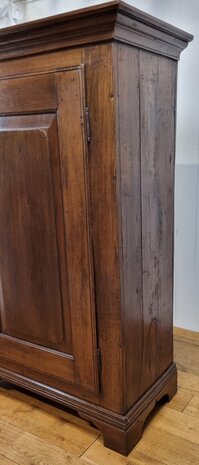 antieke spinde kast 