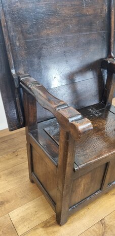 authentieke antieke eiken monks chair / table / storage