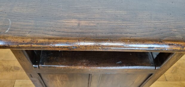 authentieke antieke eiken monks chair / table / storage