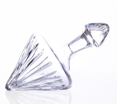 `liggende karaf van kristal  inhoud 1 liter