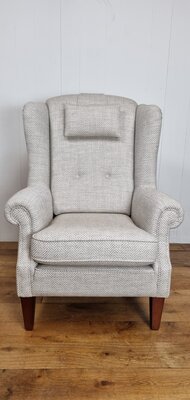 Fauteuil wing chair in visgraat stof