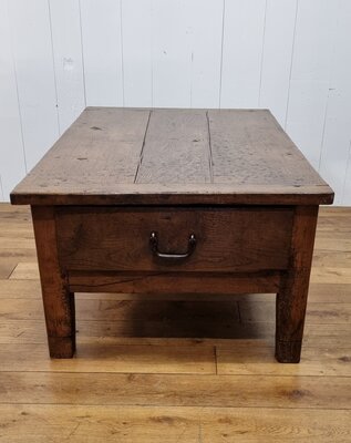 VERKOCHT VERKOCHT  Antieke Franse salontafel met laden
